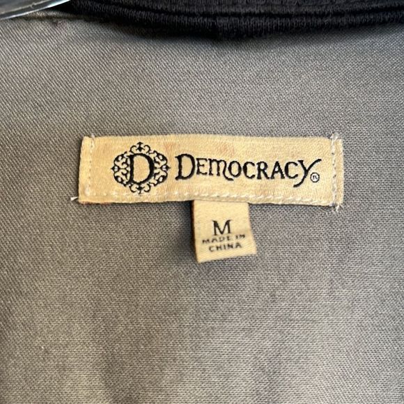 Camo Embellished Utility Jacket - Picture 12 of 15